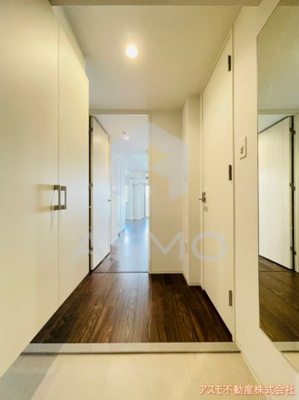 【玄関】 | セレニテフラン野田阪神駅前 | ※同物件　別間取り　参考写真