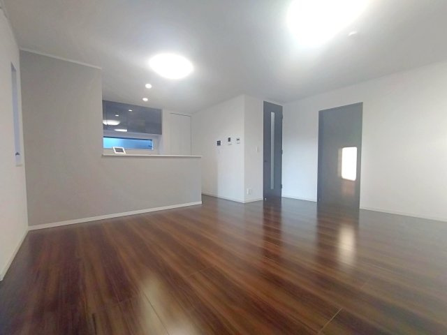 大和市上草柳六丁目戸建の居間・リビング