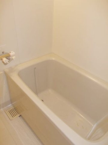 キーウエスト　Ａの浴室