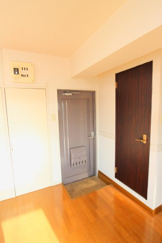 【玄関】 | フローラル新屋敷