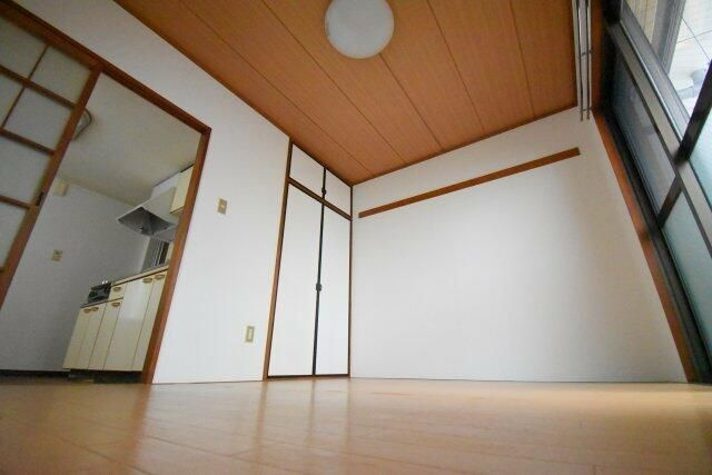 メゾン栄和の内装