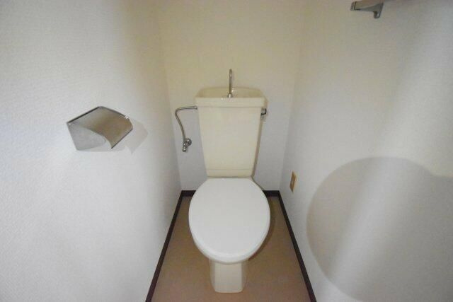 メゾン栄和のトイレ