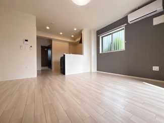 【居間・リビング】 | グランディール　ルリアン | リビング