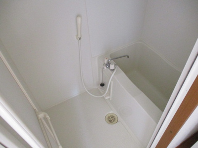 【浴室】 | コーポ新 | ※写真は別のお部屋を使用しています。