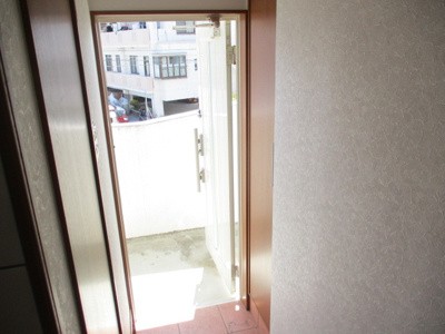 【玄関】 | コーポ新 | ※写真は別のお部屋を使用しています。