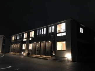 【外観】 | モルガンＡ | 外観写真（夜）