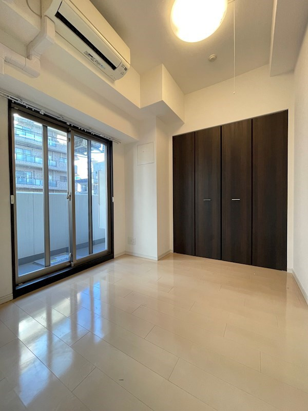 エステムプラザ神戸大開通ルミナスの居間・リビング