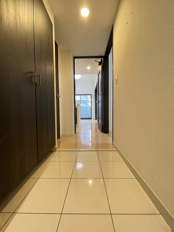 エステムプラザ神戸大開通ルミナスの玄関