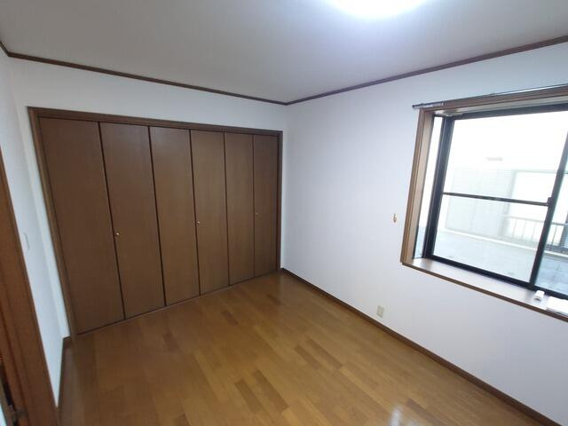 江戸川区松本2丁目戸建の洋室