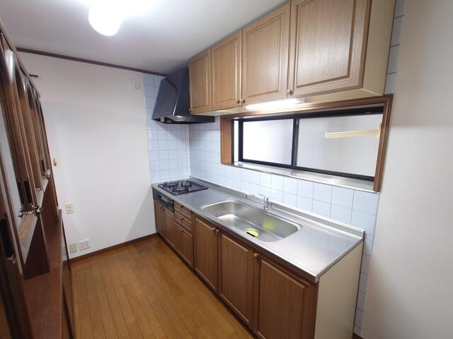 江戸川区松本2丁目戸建のキッチン