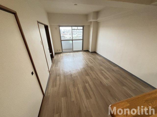 クロスロウズ荒木街の居間・リビング