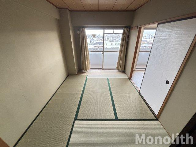 クロスロウズ荒木街の和室