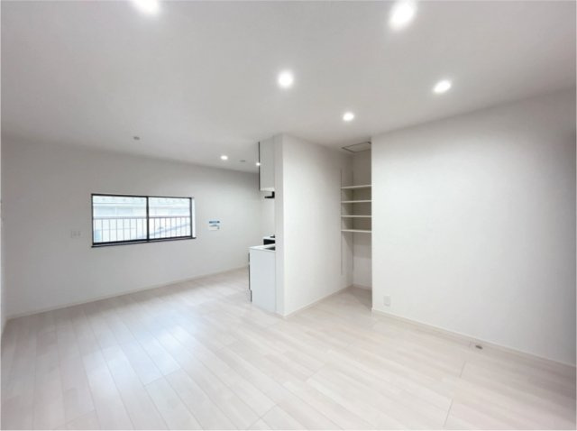 四ノ宮鎌手町の居間・リビング