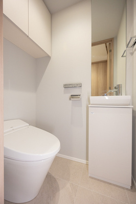 【トイレ】 | イプセ白金 | ※写真は同タイプ住戸です。