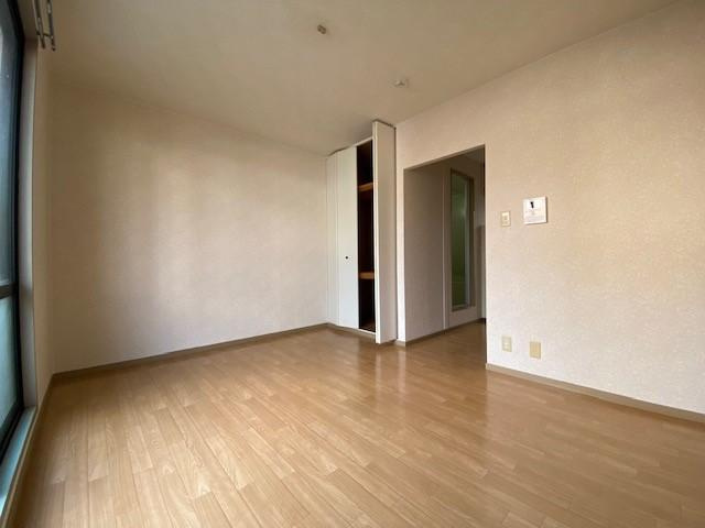 オリーブハウスの居間・リビング