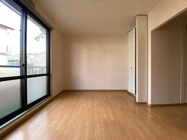 オリーブハウスの洋室