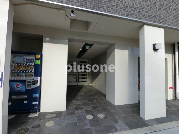 ELLE難波WESTのエントランス
