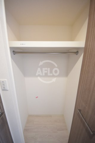 プレサンス長堀通グレイタスの収納|プレサンス長堀通グレイタス　クローゼット