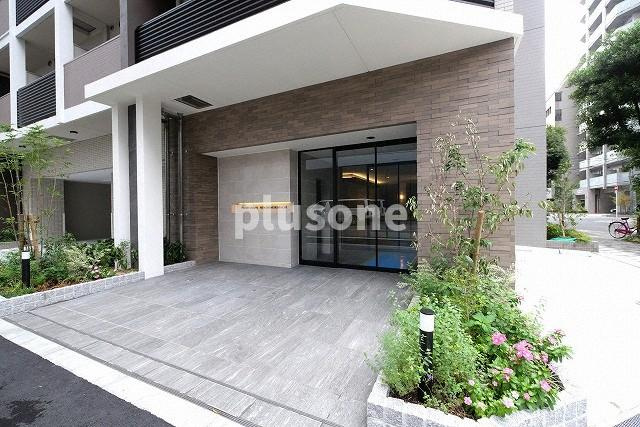 プライムアーバン南森町のエントランス