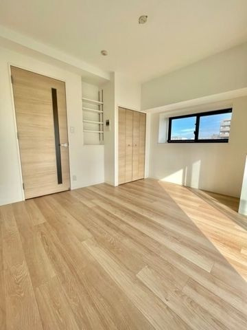 レジディア三宿の洋室