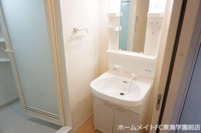 リブラ久和の洗面所