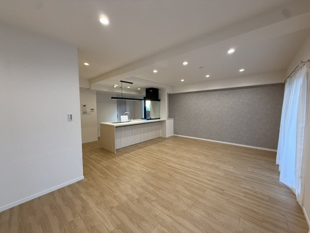 鳥見パーク・マンション二番街の居間・リビング