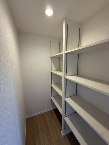 鳥見パーク・マンション二番街の収納