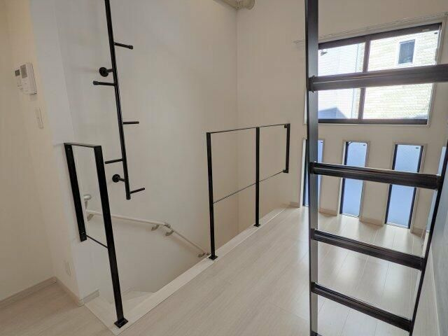 モダンアパートメント文京音羽の居間・リビング|☆スペシャリストなプロ賃貸師が接客対応させていただきます☆