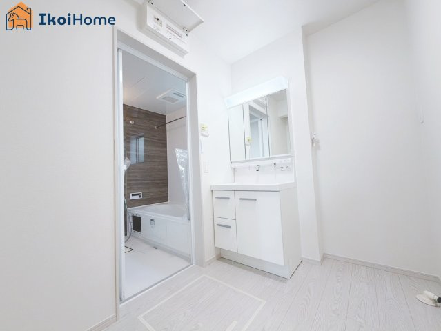 明石市魚住町西岡　全1棟　新築戸建の洗面所|◆同社施工例◆畳２枚分の一般的な洗面室です。追加で収納棚等を付けると大変便利です。