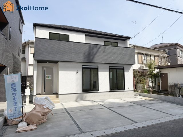 明石市魚住町西岡　全1棟　新築戸建のエントランス|【ホームページに現地動画掲載中】●年中無休：当日予約可●前面道路には整備された歩道あり！