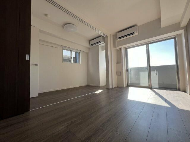 アジールコート板橋本町の居間・リビング