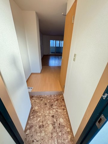 西宮センタービルの玄関