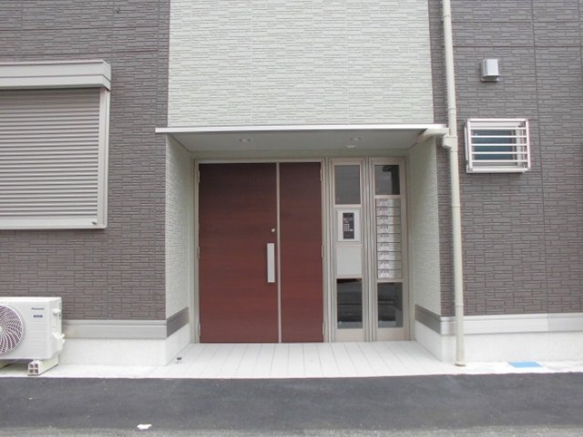 Maison de la pommeのエントランス