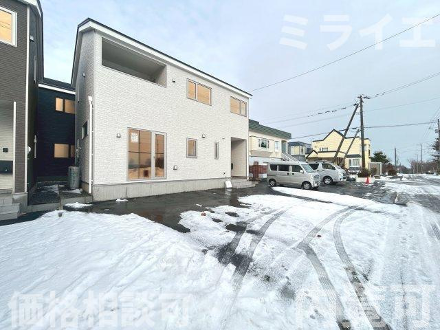 【新築戸建】北広島市輪厚中央3丁目3棟の駐車場|駐車3～4台可
1号棟