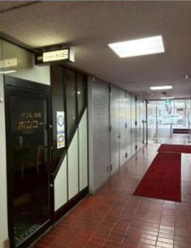 大阪市中央区内本町２丁目の店舗一部のロビー
