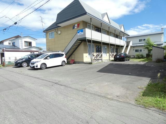 リベルテの駐車場