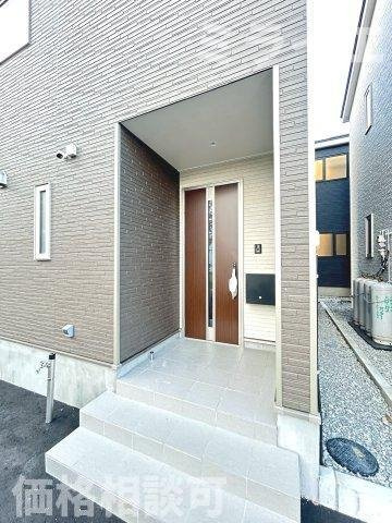 【新築戸建】北広島市輪厚中央3丁目3棟のエントランス