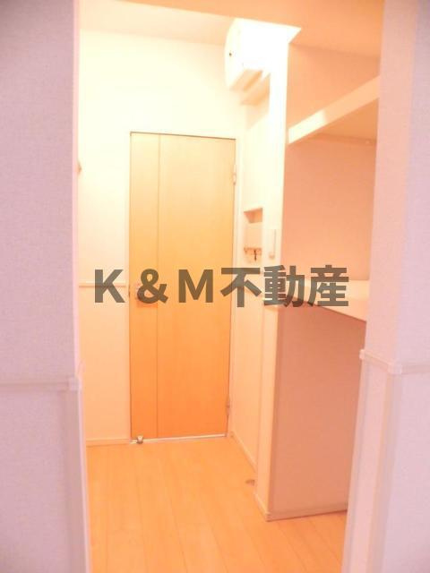 フレグランスの収納|便利な収納スペースです