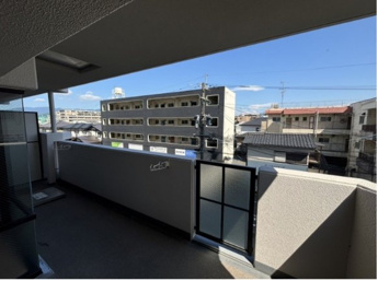 【バルコニー】