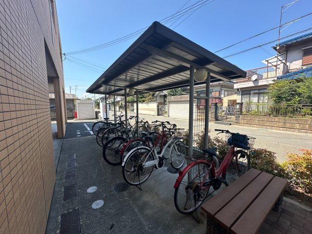 ストークコーポ大津茂の収納|クローゼット