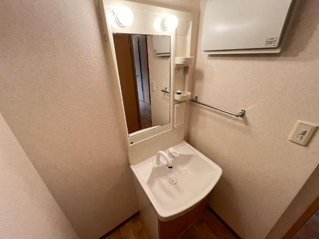 プレッソリーバの洗面所|洗面