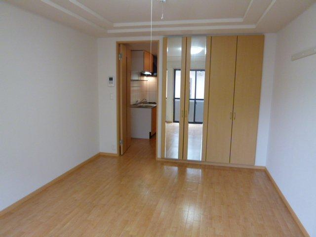 メープルガーデンの内装|洋室