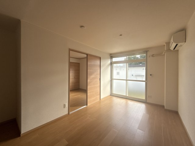 サンビレッジの居間・リビング