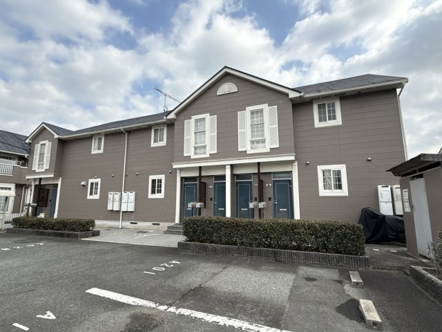 エルガーデンパレスⅠの駐車場