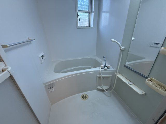 フェリア糸井Ｃの浴室