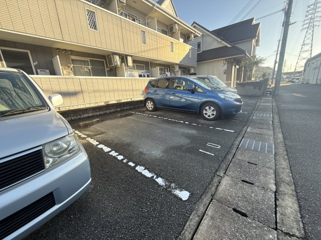 サンフレッチェ南条Ａの駐車場