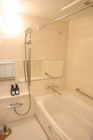 朝日プラザフロンテージ助任橋の浴室