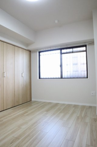 朝日プラザフロンテージ助任橋の洋室