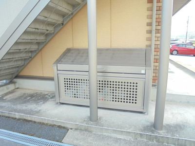 【その他共用部分】 | ウェル上加茂 | 敷地内ゴミ置場