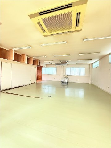 黒木町桑原店舗付き住宅の内装